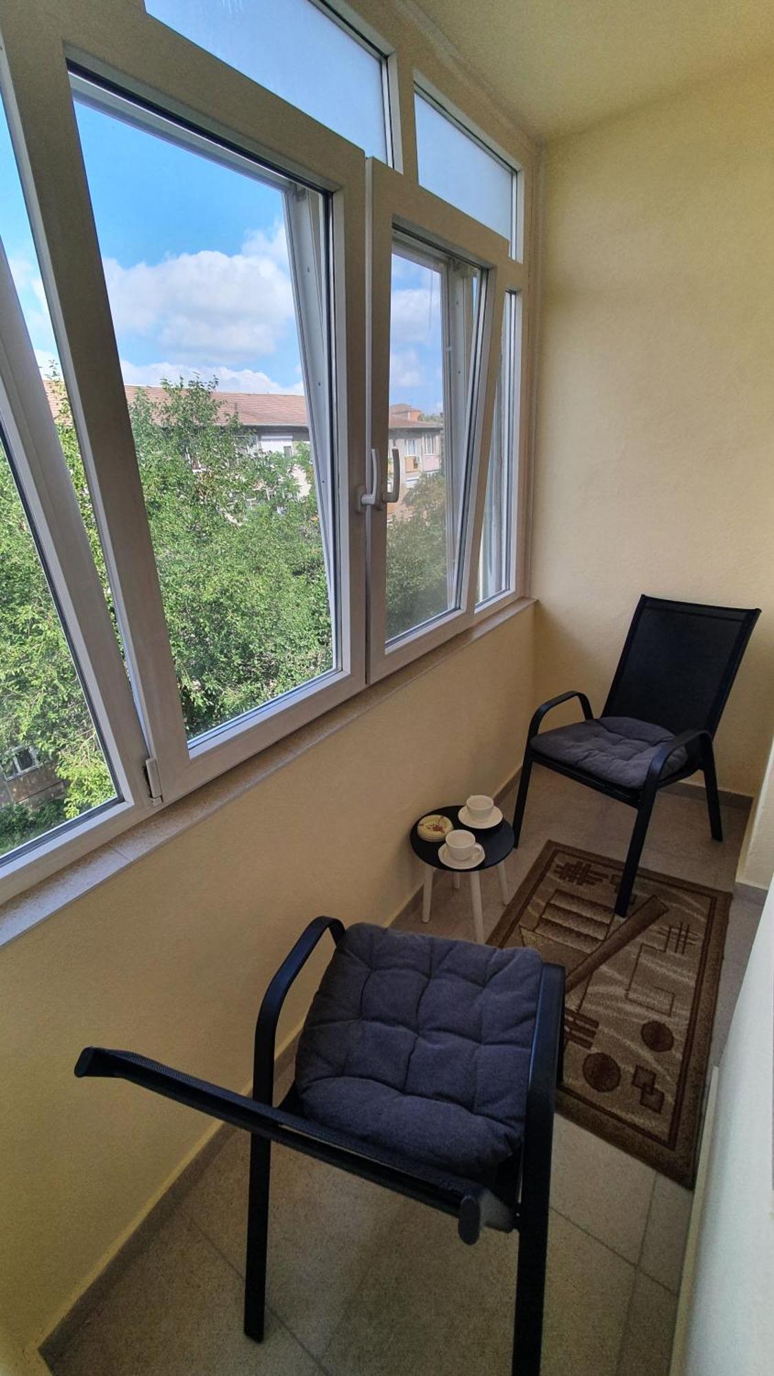 Apartament Estera Apartment Oradea Ngoại thất bức ảnh